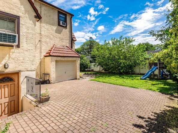 118 Carver Terrace, Yonkers NY 10710