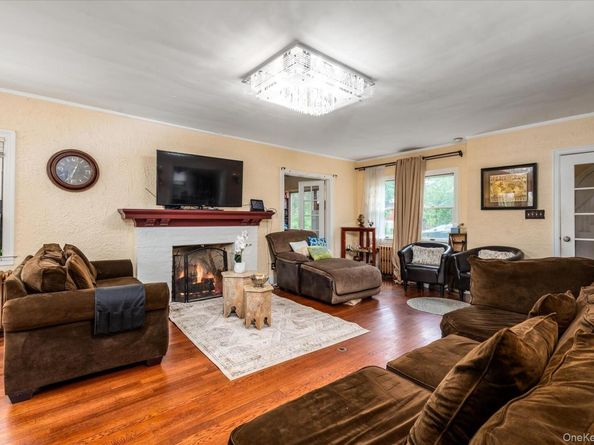 118 Carver Terrace, Yonkers NY 10710