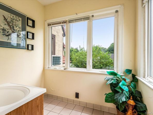118 Carver Terrace, Yonkers NY 10710