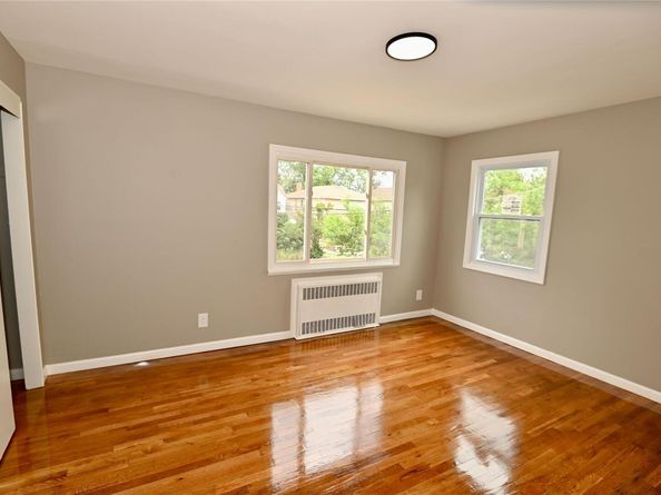 21928 141st Road, Springfield Gardens NY 11413