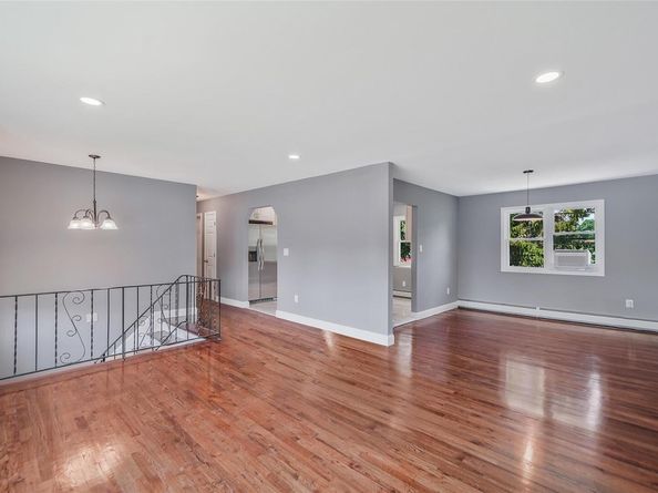 99 Tell Avenue, Deer Park NY 11729