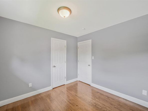 99 Tell Avenue, Deer Park NY 11729