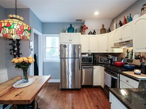 8 Dumond Place, Glen Head NY 11545