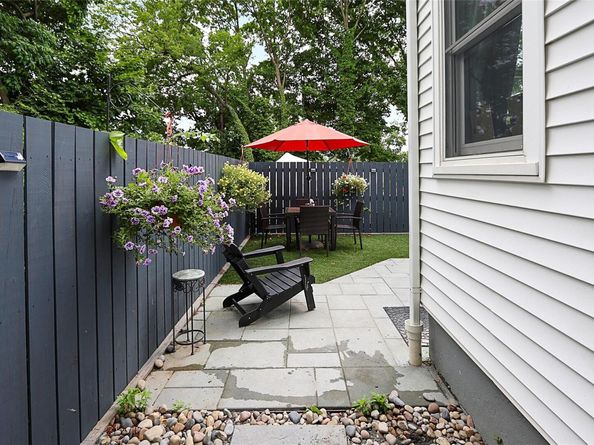 8 Dumond Place, Glen Head NY 11545