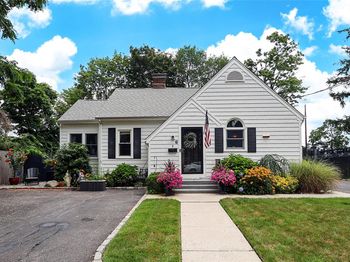 8 Dumond Place