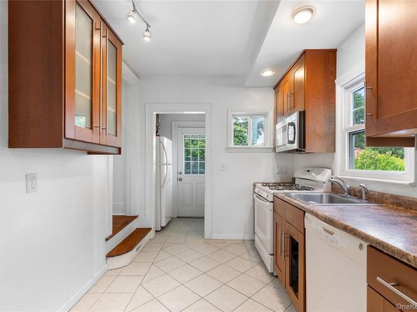 15 Roosevelt Avenue, Rye NY 10580