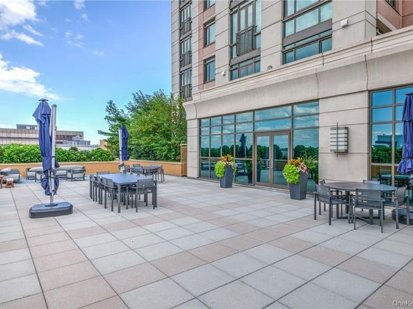 175 Huguenot St 1801, New Rochelle NY 10801