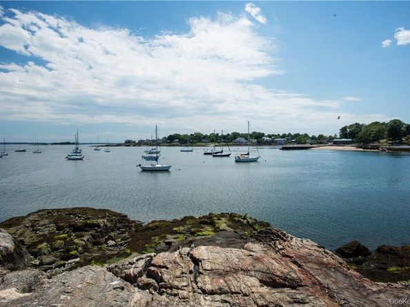 175 Huguenot St 1801, New Rochelle NY 10801