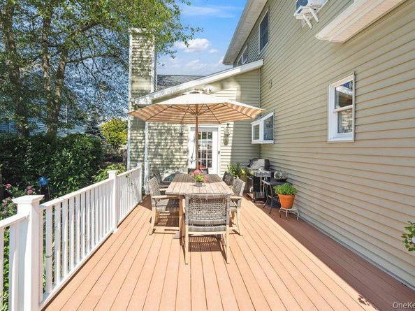 243 S Dunton Avenue, East Patchogue NY 11772