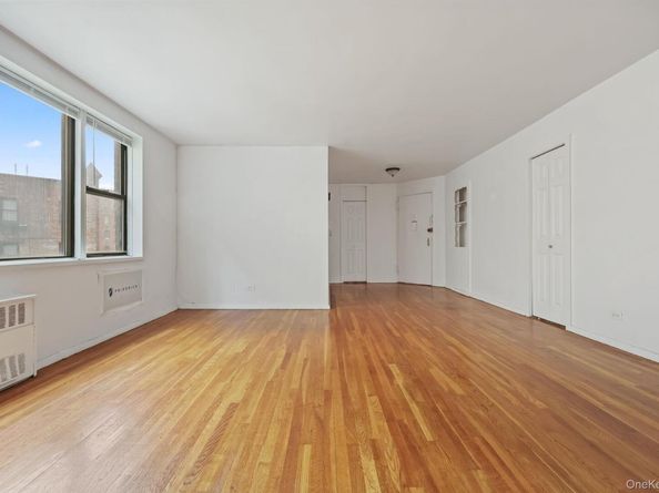 3184 Grand Concourse 4J, Bronx NY 10458