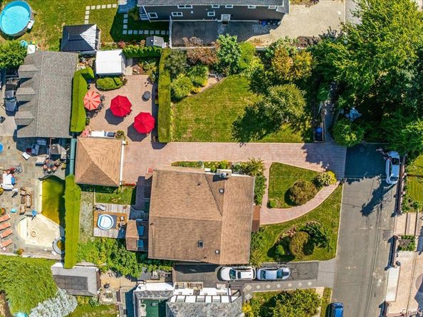 2957 214th Place, Bayside NY 11360