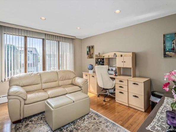 2957 214th Place, Bayside NY 11360