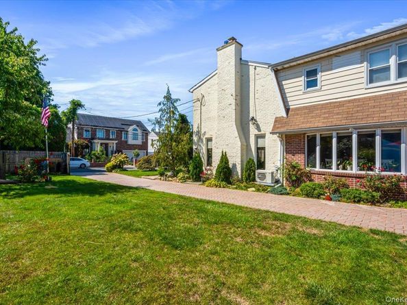 2957 214th Place, Bayside NY 11360