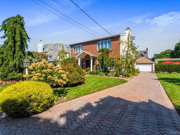 2957 214th Place, Bayside NY 11360