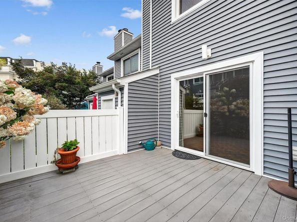 27 Waterview Estate, Peekskill NY 10566