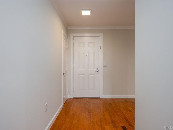 300 Mamaroneck Avenue 402, White Plains NY 10605