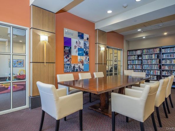300 Mamaroneck Avenue 402, White Plains NY 10605