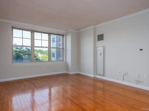 300 Mamaroneck Avenue 402, White Plains NY 10605