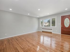 594 Fenworth Boulevard, Franklin Square NY 11010