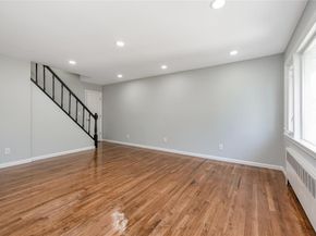 594 Fenworth Boulevard, Franklin Square NY 11010