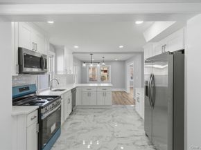 4 Hilton Street, Lynbrook NY 11563