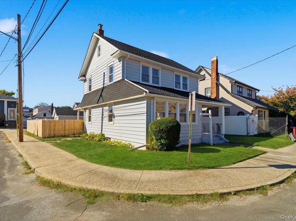 4 Hilton Street, Lynbrook NY 11563