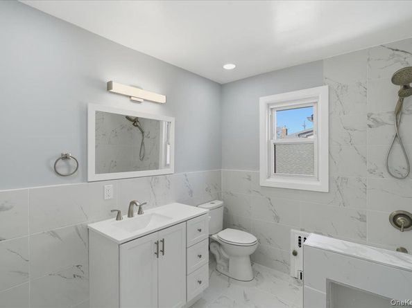 4 Hilton Street, Lynbrook NY 11563