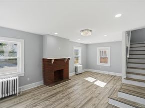 4 Hilton Street, Lynbrook NY 11563