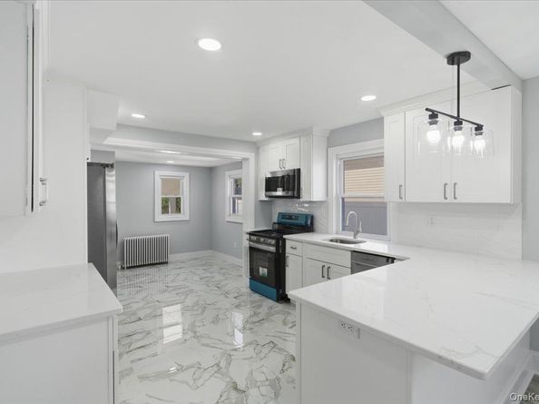 4 Hilton Street, Lynbrook NY 11563