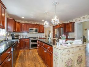 6 Rolling Wood Court, Hauppauge NY 11788