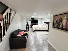 863 E 221st Street, Bronx NY 10467