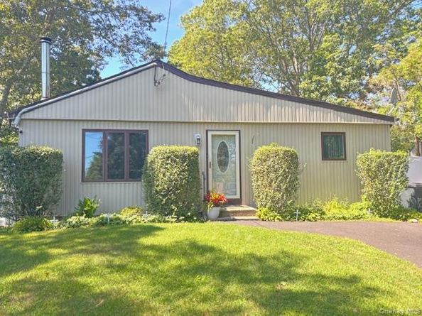 72 Propose Road, Shirley NY 11967