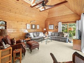 76 Fern Road E, Baiting Hollow NY 11933