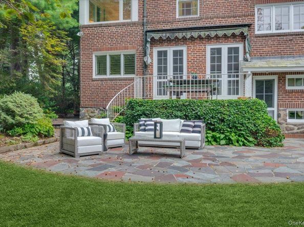 120 Lyncroft Road, New Rochelle NY 10804