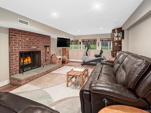 102 Butternut Road, Briarcliff Manor NY 10510