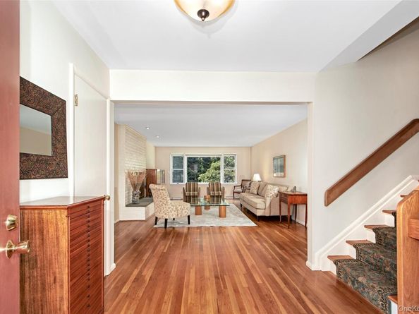 102 Butternut Road, Briarcliff Manor NY 10510