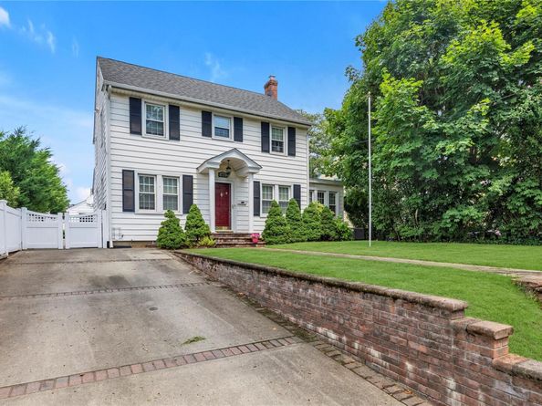 473 Lakeview Avenue, Rockville Centre NY 11570