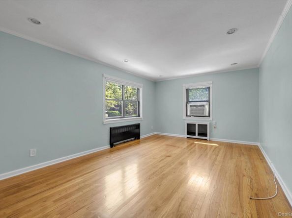 219-27 75 Avenue 2, Bayside NY 11364