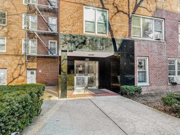 525 W 236th Street 6A, Bronx NY 10463