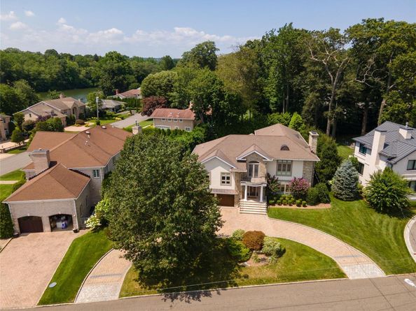 61 Lakeshore Drive, Eastchester NY 10709