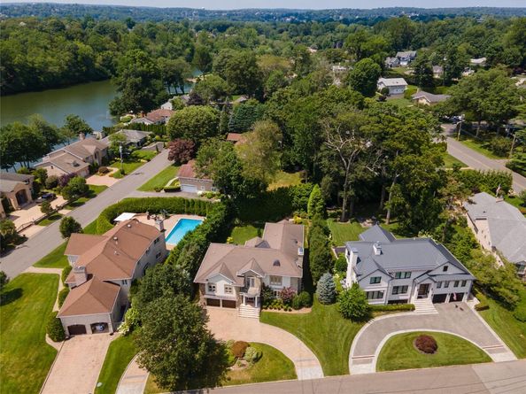 61 Lakeshore Drive, Eastchester NY 10709