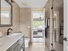23 Legends Circle, Melville NY 11747