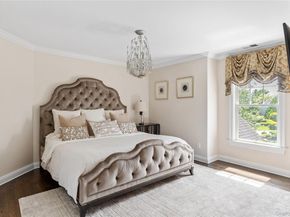 23 Legends Circle, Melville NY 11747