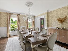 23 Legends Circle, Melville NY 11747