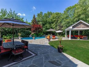 23 Legends Circle, Melville NY 11747