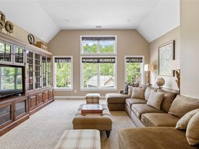 23 Legends Circle, Melville NY 11747