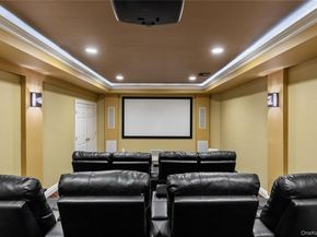 23 Legends Circle, Melville NY 11747