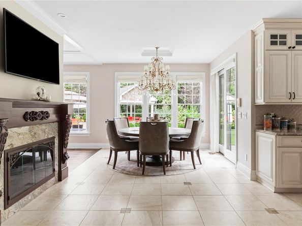 23 Legends Circle, Melville NY 11747
