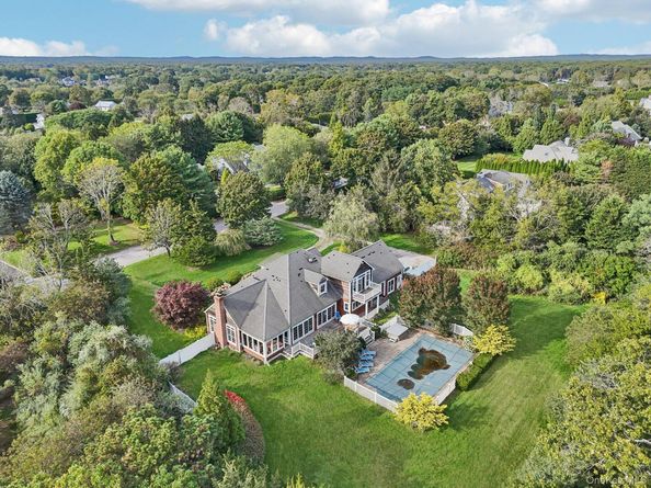 12 Laila Lane, Remsenburg NY 11960