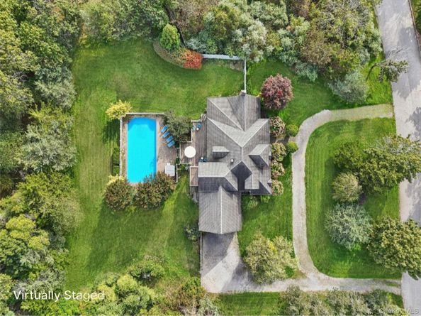 12 Laila Lane, Remsenburg NY 11960